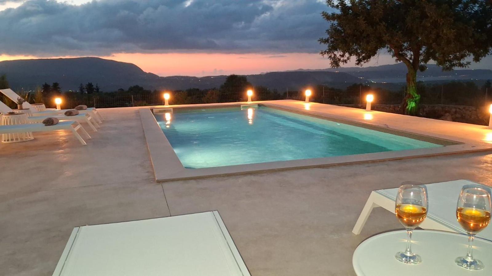 Stone Villa Halepa With Panoramic View. Neon Khorion  エクステリア 写真